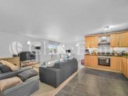 1 bedroom flat for sale in Canary Central, Cassilis...