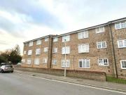 1 Bedroom Flat For Sale In Chessington