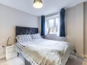 1 bedroom flat for sale in Harrogate Road, Bradford,...