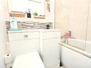 1 bedroom flat for sale in Langney Road, Eastbourne, BN21