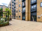 1 Bedroom Flat For Sale In London