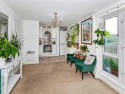 1 bedroom flat for sale in Mill Street, SLOUGH, SL2