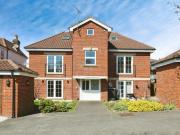 1 bedroom flat for sale in Station Road, Netley Abbey,... 1 bedroom flat for sale in Station Road, Netley Abbey,...