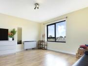 1 Bedroom Flat For Sale In Walthamstow, London
