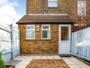 1 Bedroom Flat For Sale In Watford, Hertfordshire
