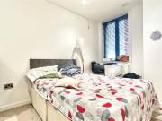 1 bedroom Flat in Garrard House, Reading