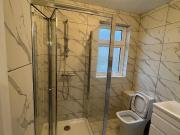 1 Bedroom Flat In Raynes Park All Bills Included