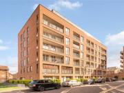 1 Bedroom Flat in Zone 2
