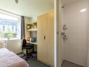 1 bedroom flat share for rent in Bradford Student September.