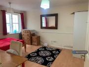 1 bedroom flat share for rent in Mile End Road, London, E1