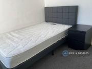 1 bedroom flat share to rent