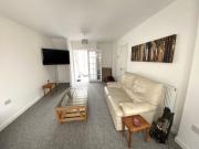 1 bedroom Flat To Let