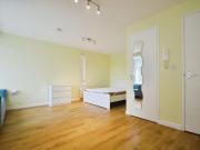 1 bedroom Flat To Let