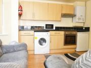 1 bedroom Flat To Let