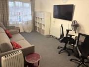 1 Bedroom Flat To Let