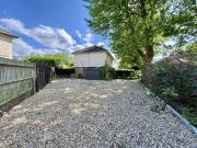 1 bedroom Flat To Let