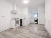 1 Bedroom Flat To Let HP11 Bills Included