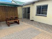 1 Bedroom Flat To Let in Tokai