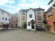 1 bedroom Flat to rent, Bishops Walk, Rochester, ME1...