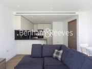 1 Bedroom flat to rent in Ariel House, Vaughan Way, E1W