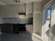 1 Bedroom Flat to Rent in Blaauwberg Rd Table View