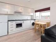 1 bedroom flat to rent in Ellesmere Road, London NW10
