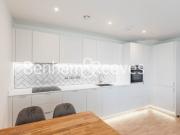 1 Bedroom flat to rent in Greenleaf Walk, Southall, UB1