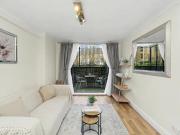 1 bedroom flat to rent in Luxury Burrells Wharf