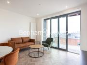 1 Bedroom flat to rent in Skyline Apartments, Makers...