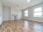 1 bedroom Flat to rent, Park Road, Wallington, SM6...