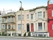 1 bedroom Flat to rent, Queens Road, Hastings, TN34 £850 pcm