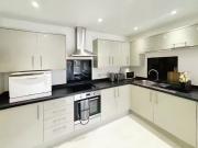 1 bedroom Flat to rent, Station Road, Egham, TW20 £1,450 pcm
