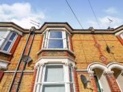 1 bedroom Flat to rent, The Terrace, Gravesend, DA12...