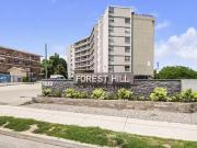 1 Bedroom Forest Hills Apartments
