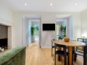 1 Bedroom Furnished Apartment with Patio – Rua de São...