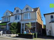 1 Bedroom Ground Flat 1 Bedroom Ground Flat