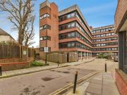 1 bedroom ground flat for sale