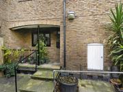 1 bedroom ground flat for sale