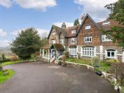 1 bedroom ground flat for sale