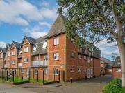 1 bedroom ground flat for sale