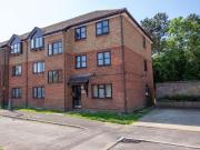 1 bedroom ground flat for sale