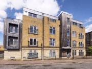 1 bedroom ground flat for sale