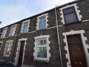 1 bedroom ground flat to rent