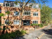 1 bedroom ground floor flat for rent in Raleigh Court...