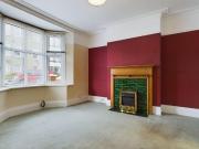 1 bedroom ground floor flat to rent