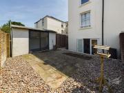 1 bedroom ground floor flat to rent