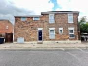 1 bedroom ground floor maisonette for rent in 196A North...