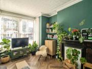 1 bedroom ground floor maisonette for sale in Ashburnham...