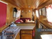 1 bedroom house boat to rent