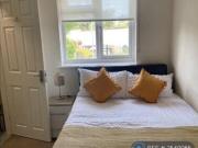 1 Bedroom House Bracknell Berkshire 92567694